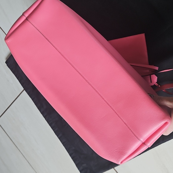YSL Shopping Tote Pink Large w/Pouch + Dustbag🩷 - Picture 10 of 14